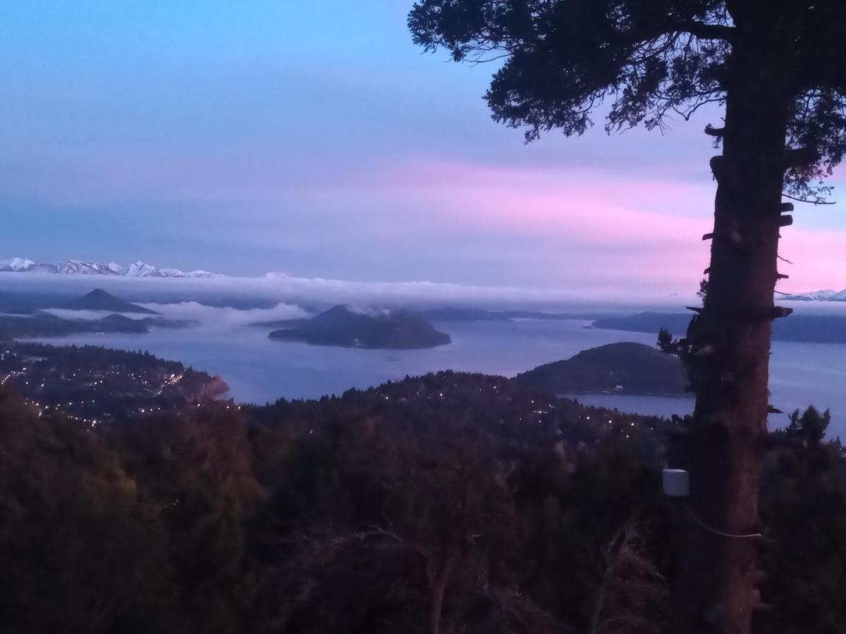 Chalet Con Increible Vista Al Nahuel Huapi *